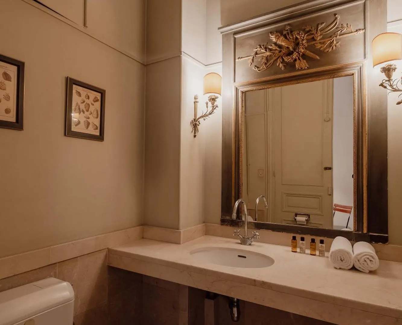 Veeve - Gilded Dreams Apartment Paris 0*,