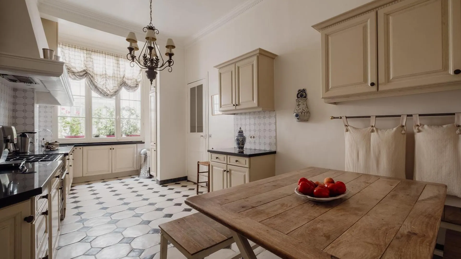 Veeve - Gilded Dreams Apartment Paris 0*,  France